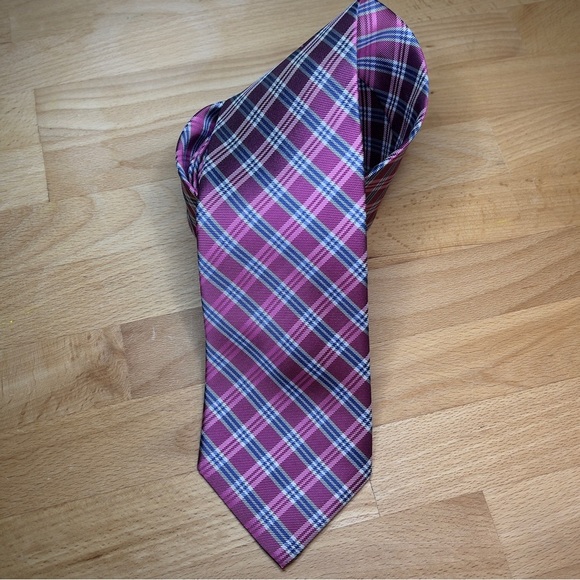 ROOSTER Men’s 100% Silk Tie in Raspberry Royal - Picture 1 of 5